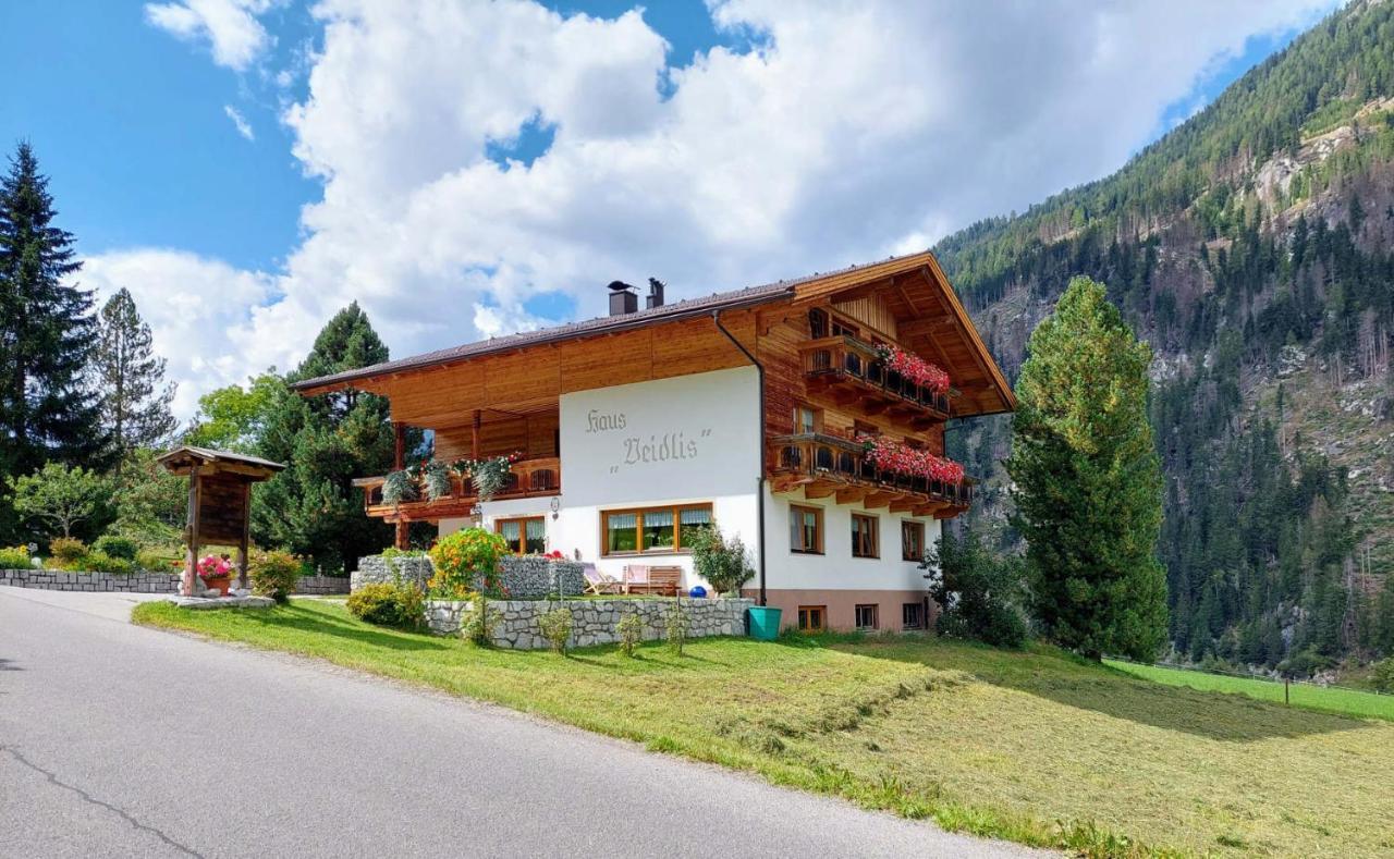 Hotel Haus Veidlis, Familie Obkircher Sankt Jakob in Defereggen Exterior foto